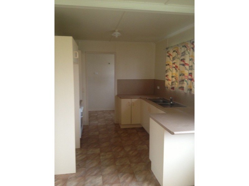 30 Littlefield Street, Blackwater QLD 4717