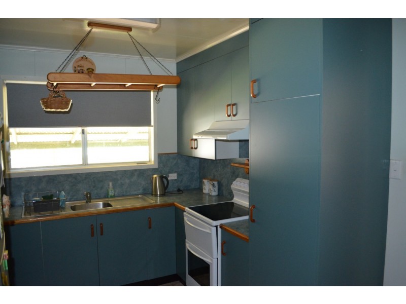 28 Bottletree Avenue, Blackwater QLD 4717
