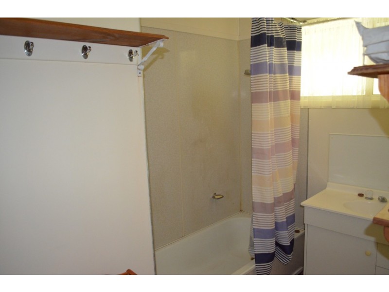 28 Bottletree Avenue, Blackwater QLD 4717