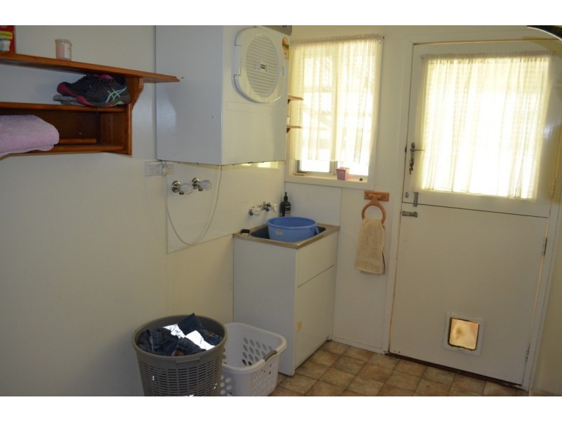 28 Bottletree Avenue, Blackwater QLD 4717