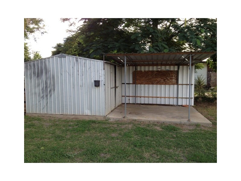 78 Arthur Street, Blackwater QLD 4717