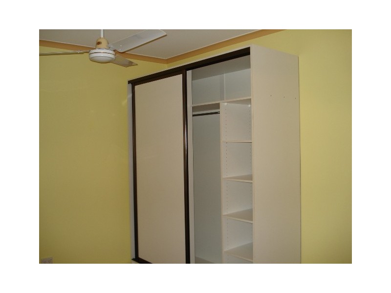 1 Rosewood St, Blackwater QLD 4717