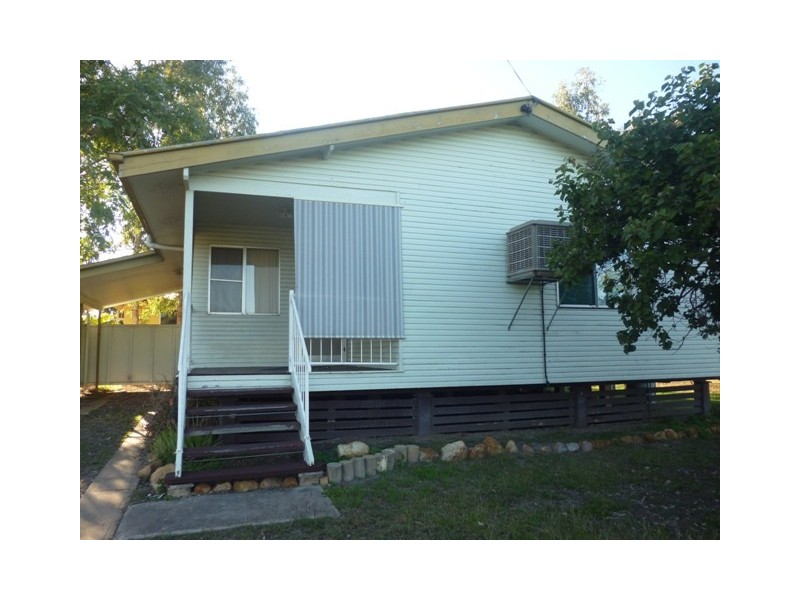 1 Gum Street, Blackwater QLD 4717