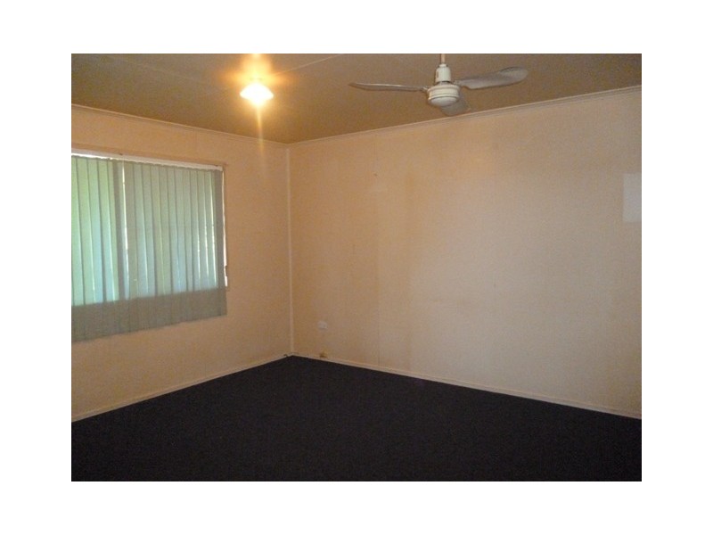 1 Gum Street, Blackwater QLD 4717