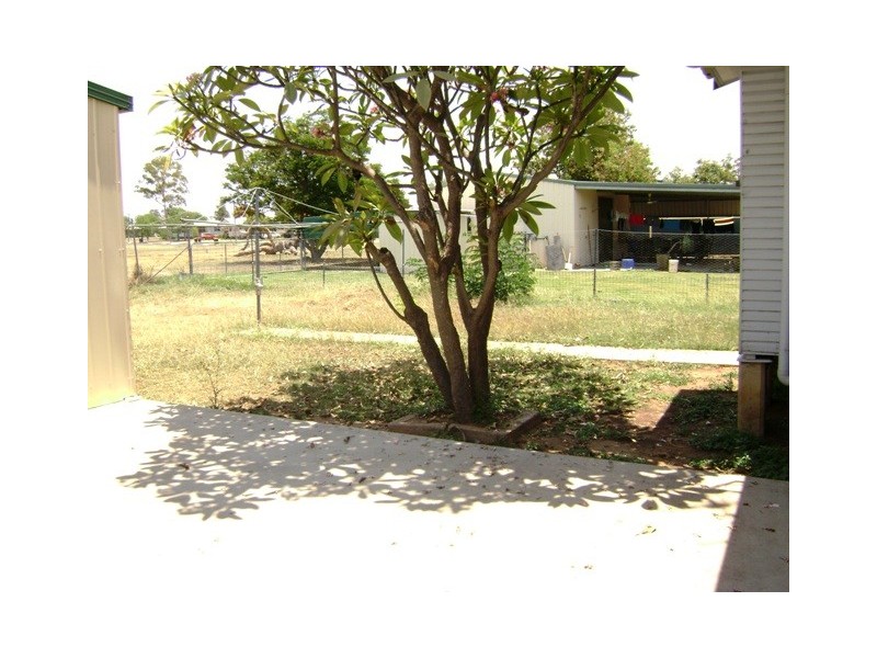 67 Wattle Street, Blackwater QLD 4717