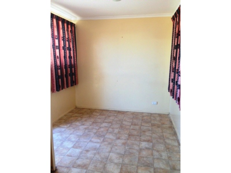 21 Acacia Street, Blackwater QLD 4717