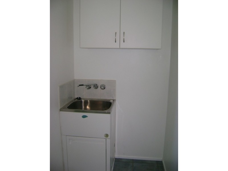 2/13 Boronia Street, Blackwater QLD 4717