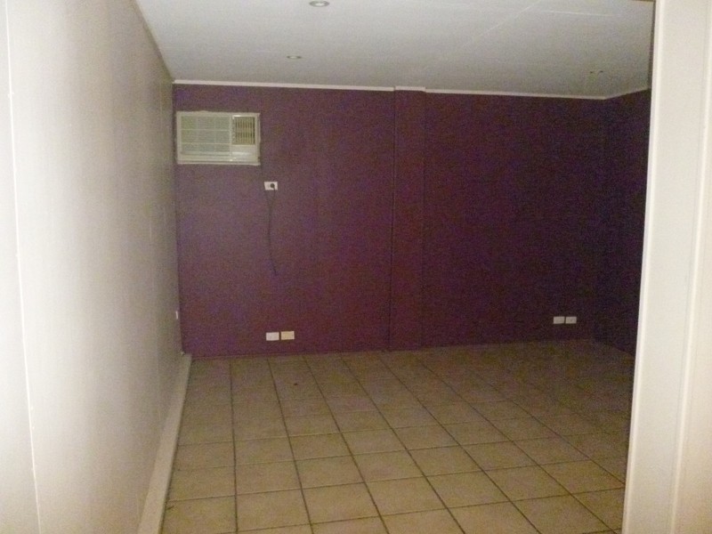 33 Hunter Street, Blackwater QLD 4717