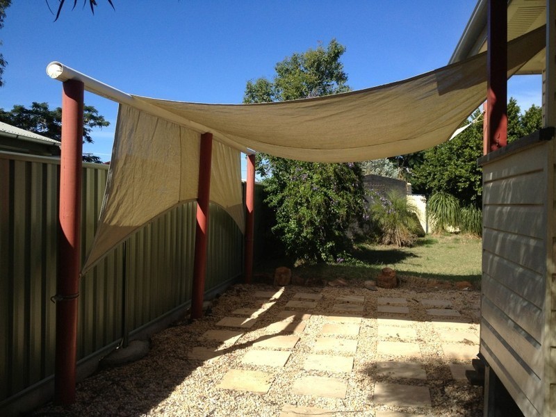 9 Elm Street, Blackwater QLD 4717