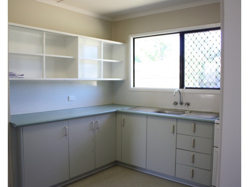 23 Seeman Street, Blackwater QLD 4717