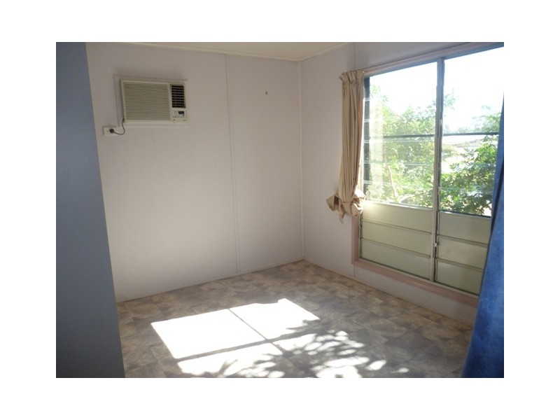 27 Taurus Street, Blackwater QLD 4717