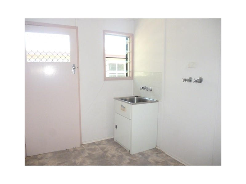 27 Taurus Street, Blackwater QLD 4717