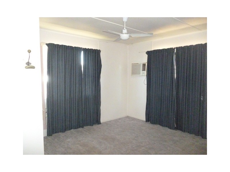 27 Taurus Street, Blackwater QLD 4717