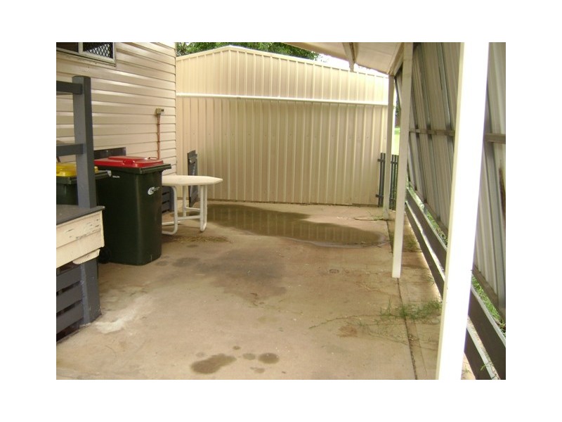 8 SANDALWOOD STREET, Blackwater QLD 4717