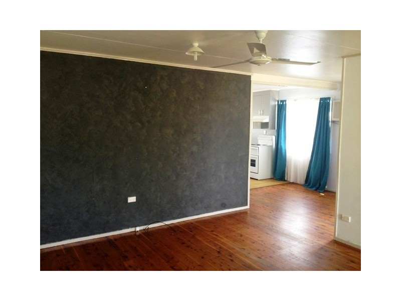 51 Bendee Crescent, Blackwater QLD 4717