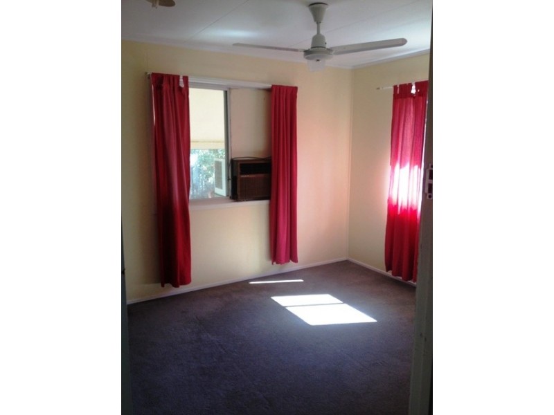 51 Bendee Crescent, Blackwater QLD 4717