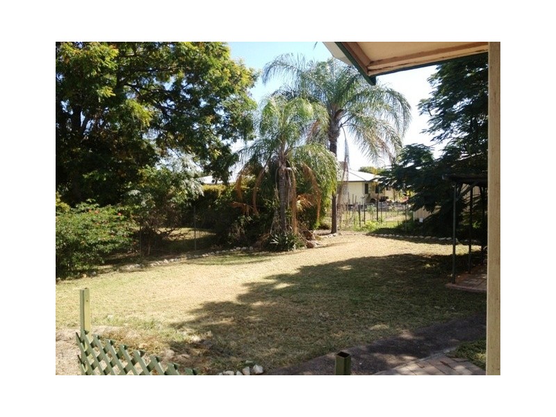 51 Bendee Crescent, Blackwater QLD 4717