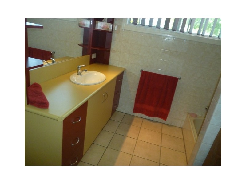 21  Bottletree Avenue, Blackwater QLD 4717