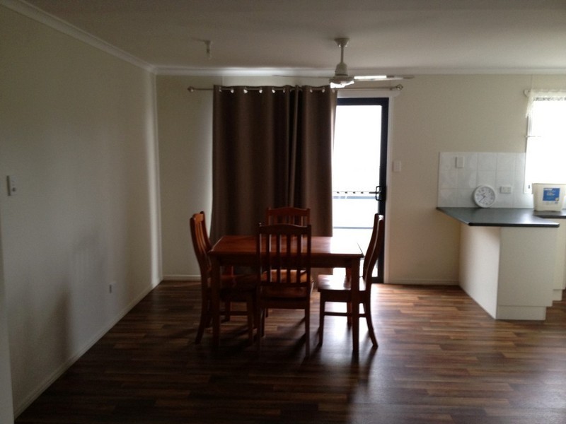 2 Hunter Street, Blackwater QLD 4717