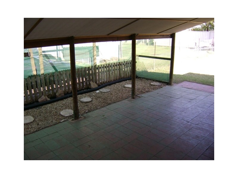 25 Wattle Street, Blackwater QLD 4717