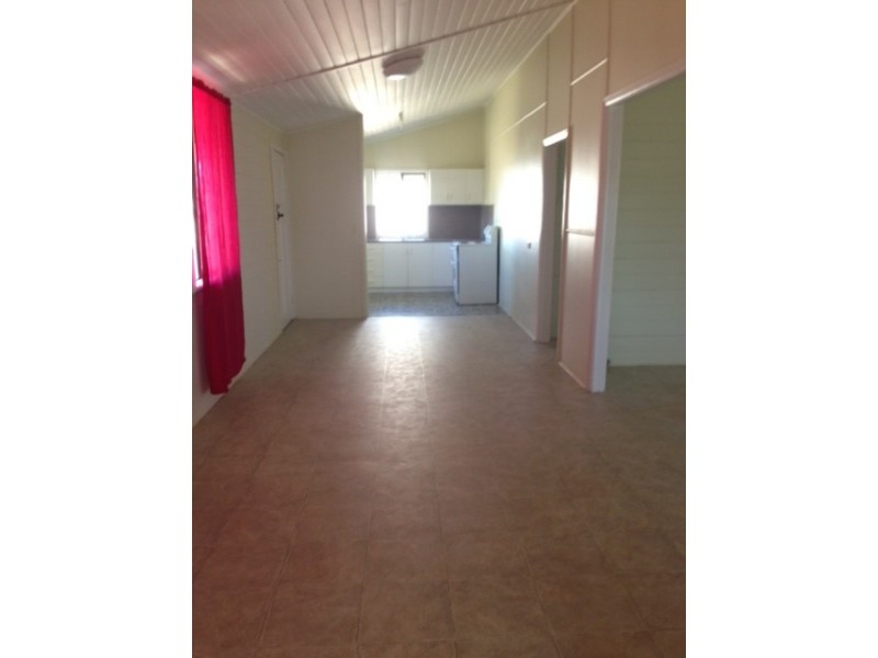 23 Acacia Street, Blackwater QLD 4717