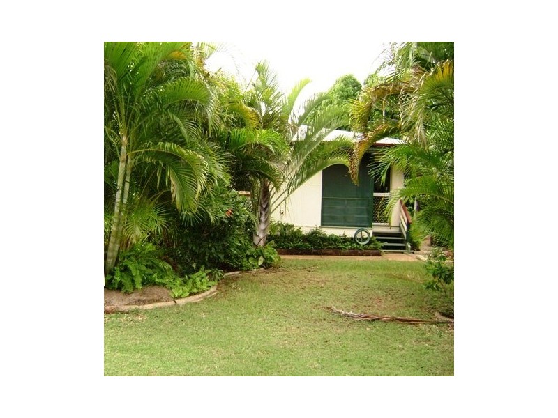 24 Arnold Street, Blackwater QLD 4717