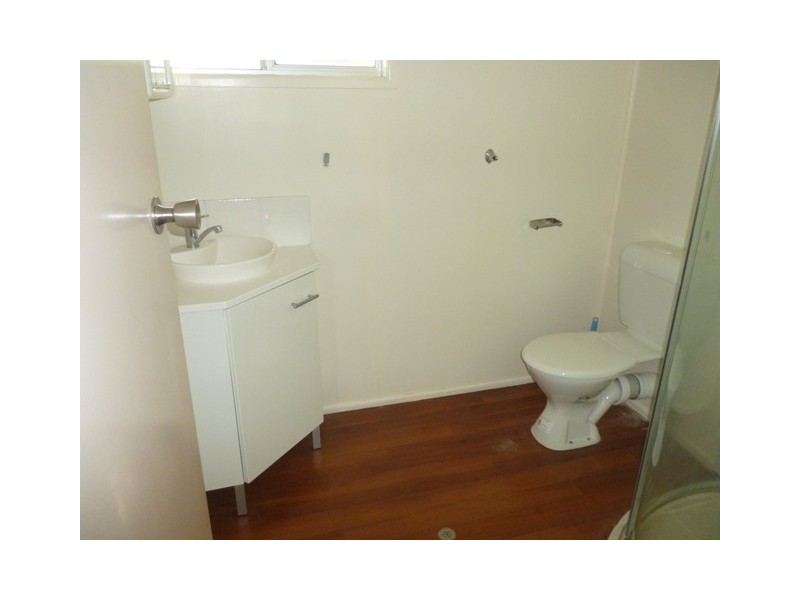 unti 1/9 Umbrella Street, Blackwater QLD 4717