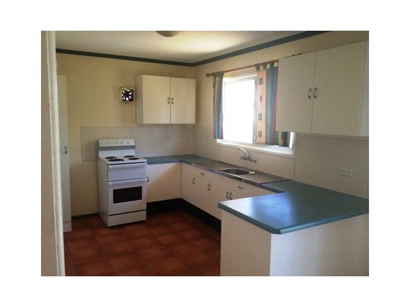 19 Conachan Street, Blackwater QLD 4717
