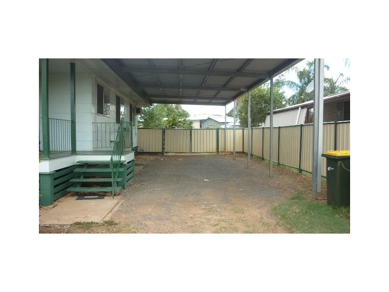 21 Littlefield Street, Blackwater QLD 4717