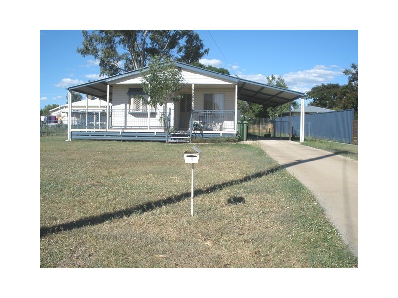 9 LONG STREET, Blackwater QLD 4717