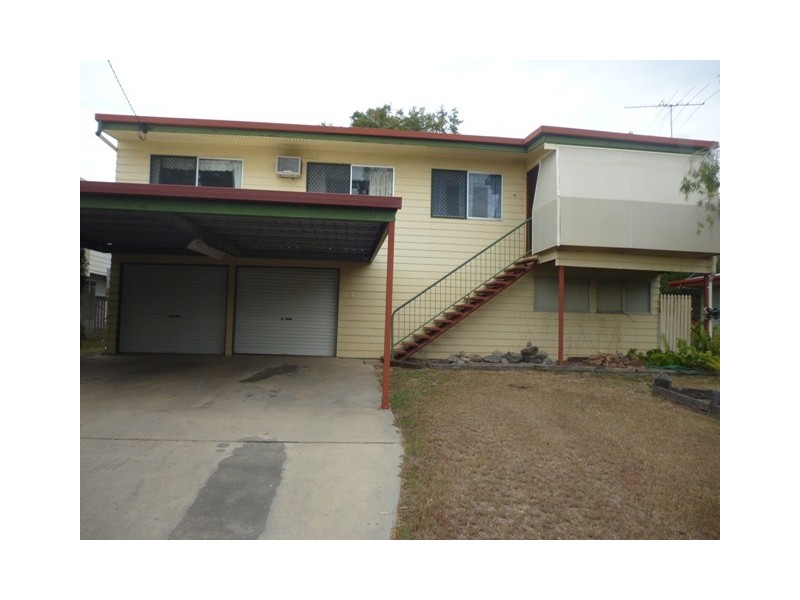 33 Birt Street, Blackwater QLD 4717
