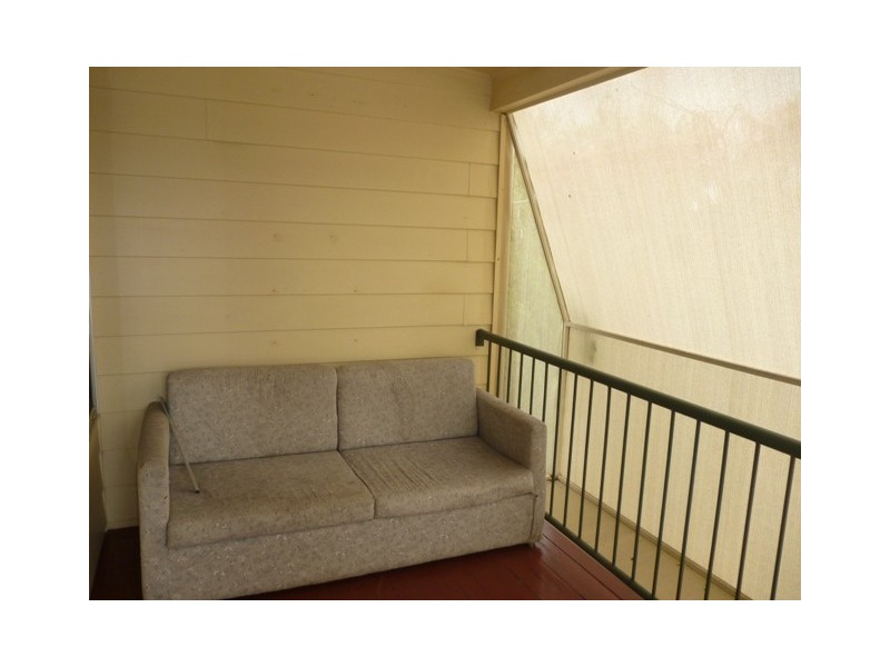 33 Birt Street, Blackwater QLD 4717