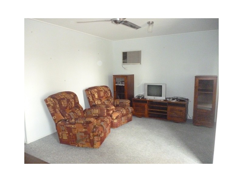 33 Birt Street, Blackwater QLD 4717