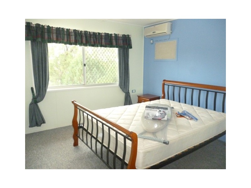 33 Birt Street, Blackwater QLD 4717