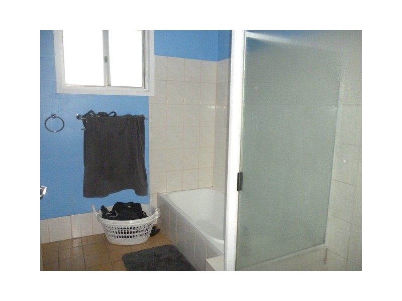 15  Fig Street, Blackwater QLD 4717