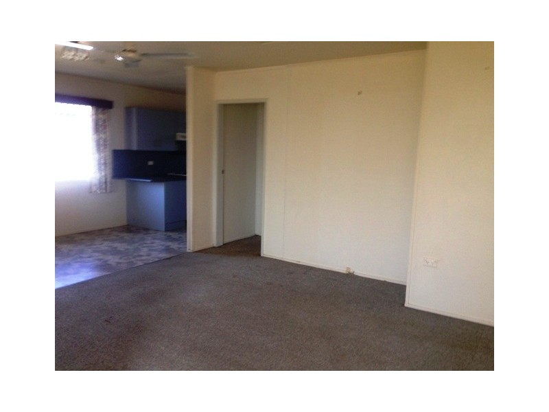 38 Bottletree Avenue, Blackwater QLD 4717