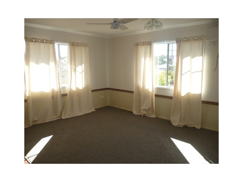 13 Wattle Street, Blackwater QLD 4717