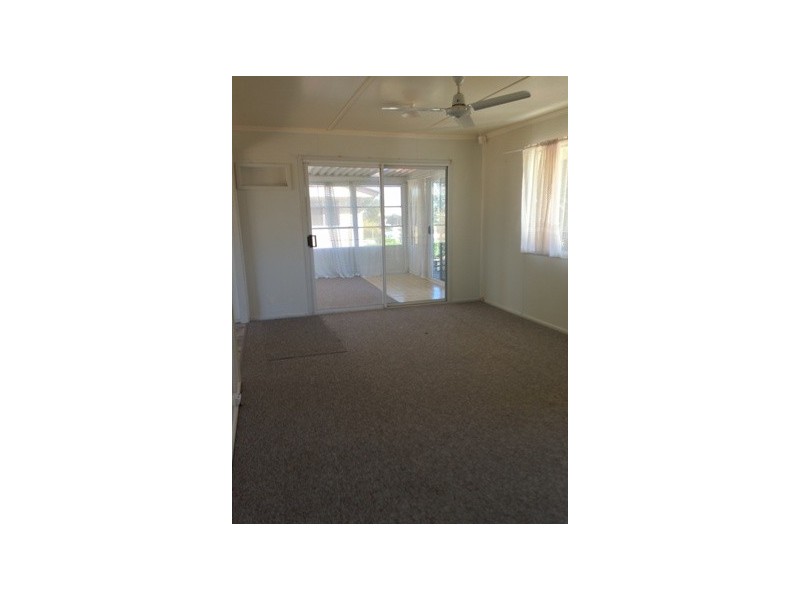 15 Gum Street, Blackwater QLD 4717