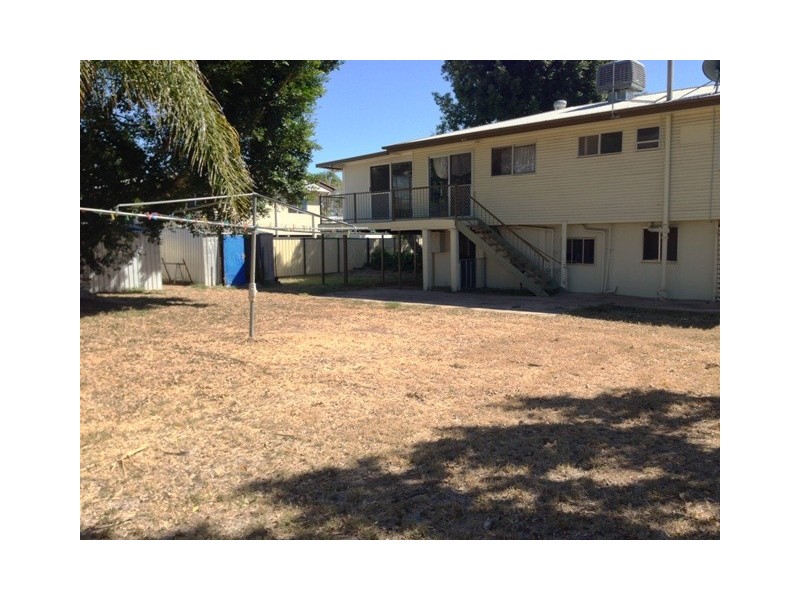 15 Gum Street, Blackwater QLD 4717