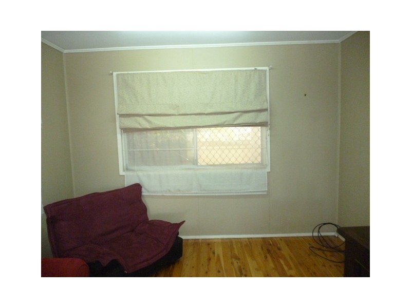 40 Acacia Street, Blackwater QLD 4717