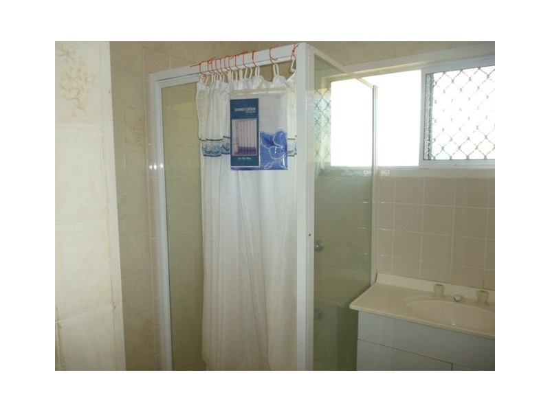 40 Acacia Street, Blackwater QLD 4717