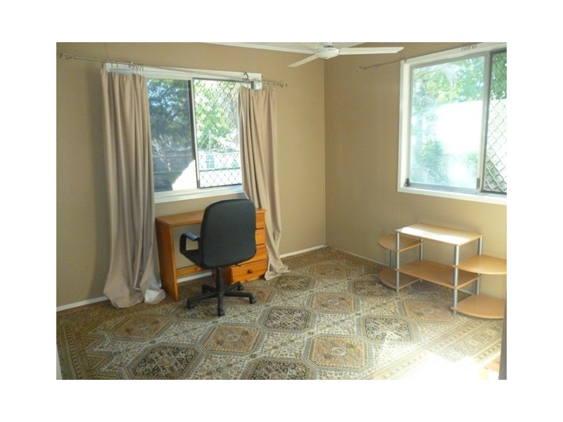 40 Acacia Street, Blackwater QLD 4717