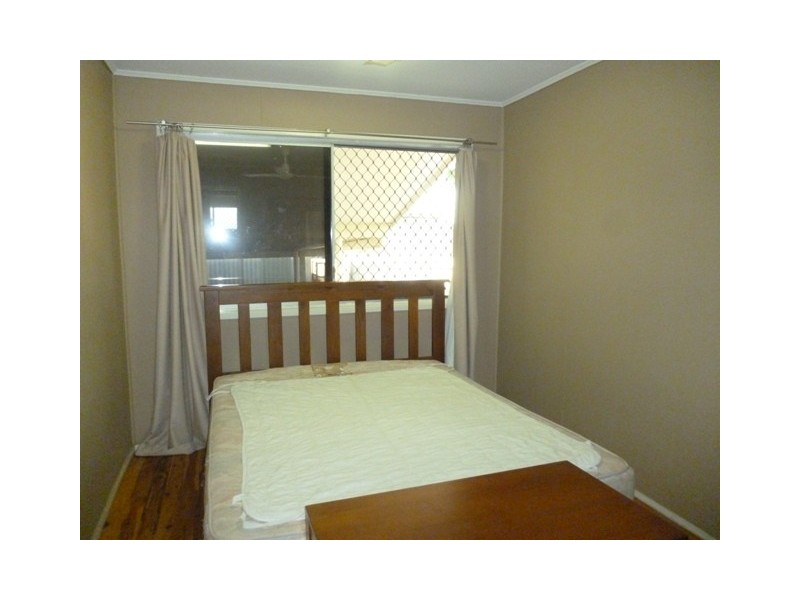 40 Acacia Street, Blackwater QLD 4717