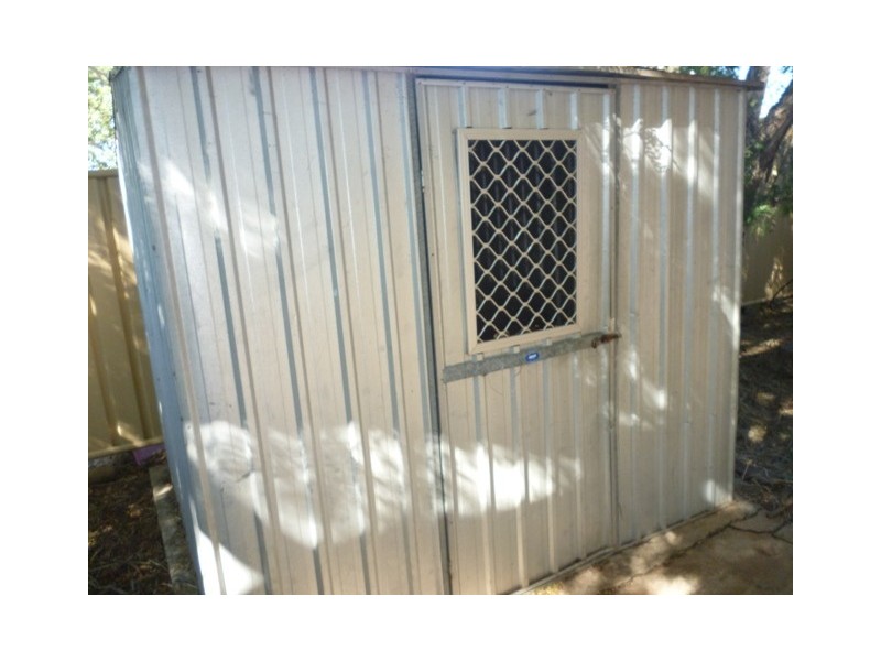 40 Acacia Street, Blackwater QLD 4717