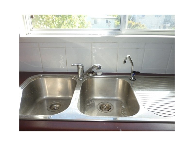 3 Park Street, Blackwater QLD 4717