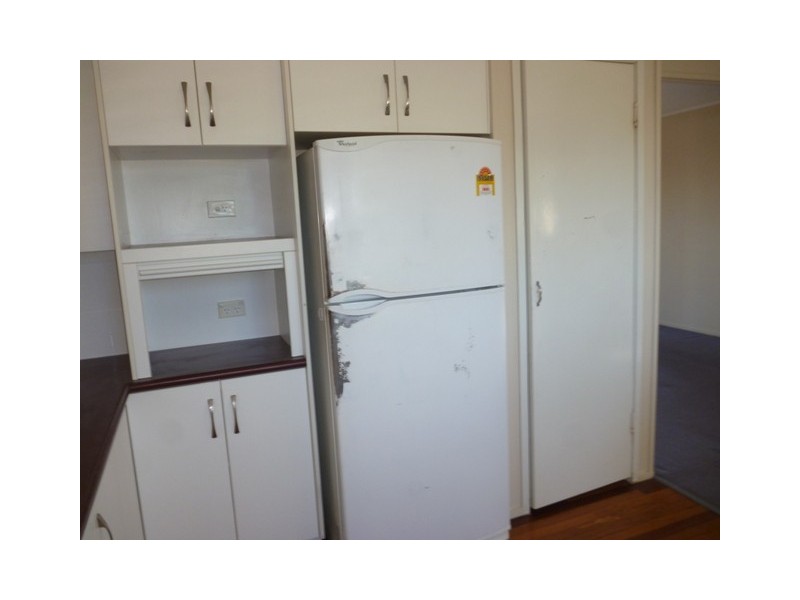 3 Park Street, Blackwater QLD 4717