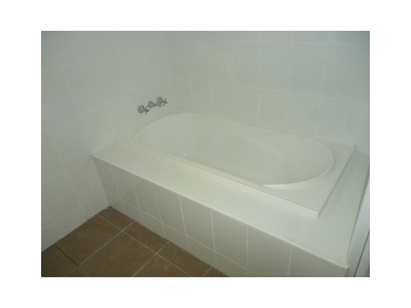 3 Park Street, Blackwater QLD 4717