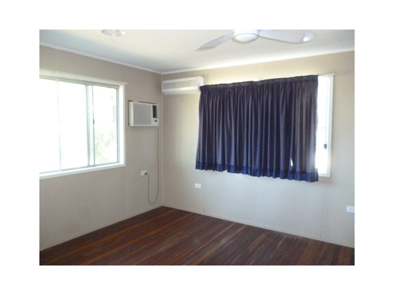 3 Park Street, Blackwater QLD 4717