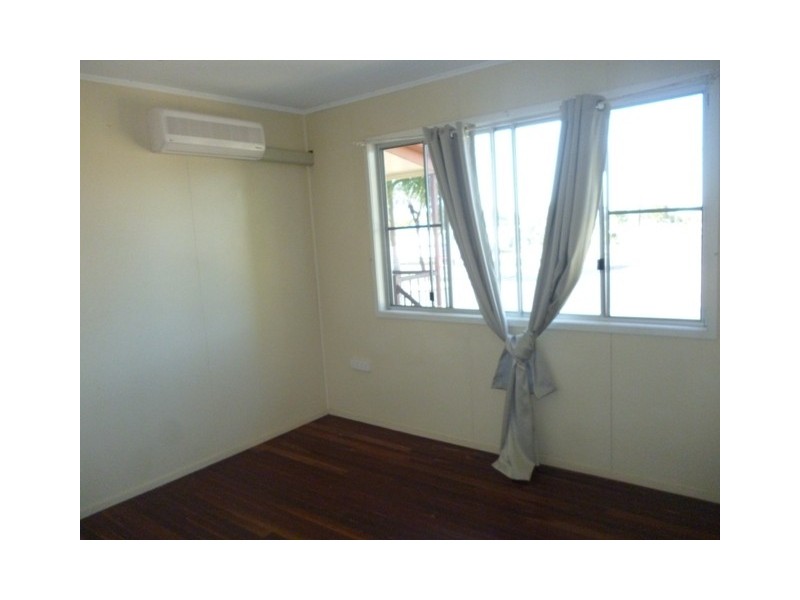 3 Park Street, Blackwater QLD 4717