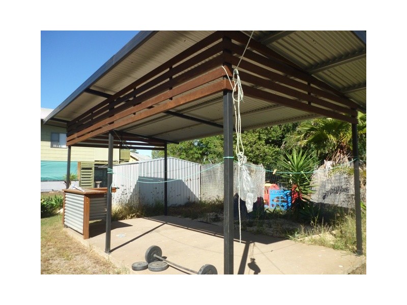4  Fern Street, Blackwater QLD 4717
